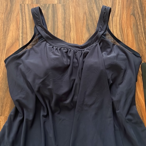 Miraclesuit Illusionist Ursula Underwire Tankini Top, DD Cup - Picture 7 of 16